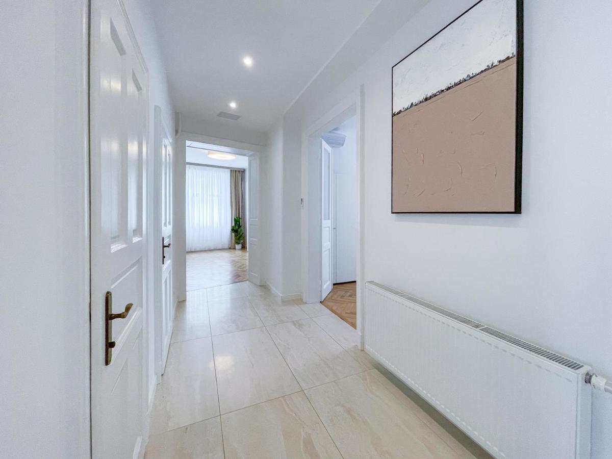 Elysian Apartment Bratislava Luaran gambar
